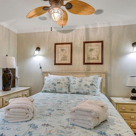 Hilton Head Gem Walk To Coligny Plaza And Beach! Хилтън Хед Айлънд Екстериор снимка